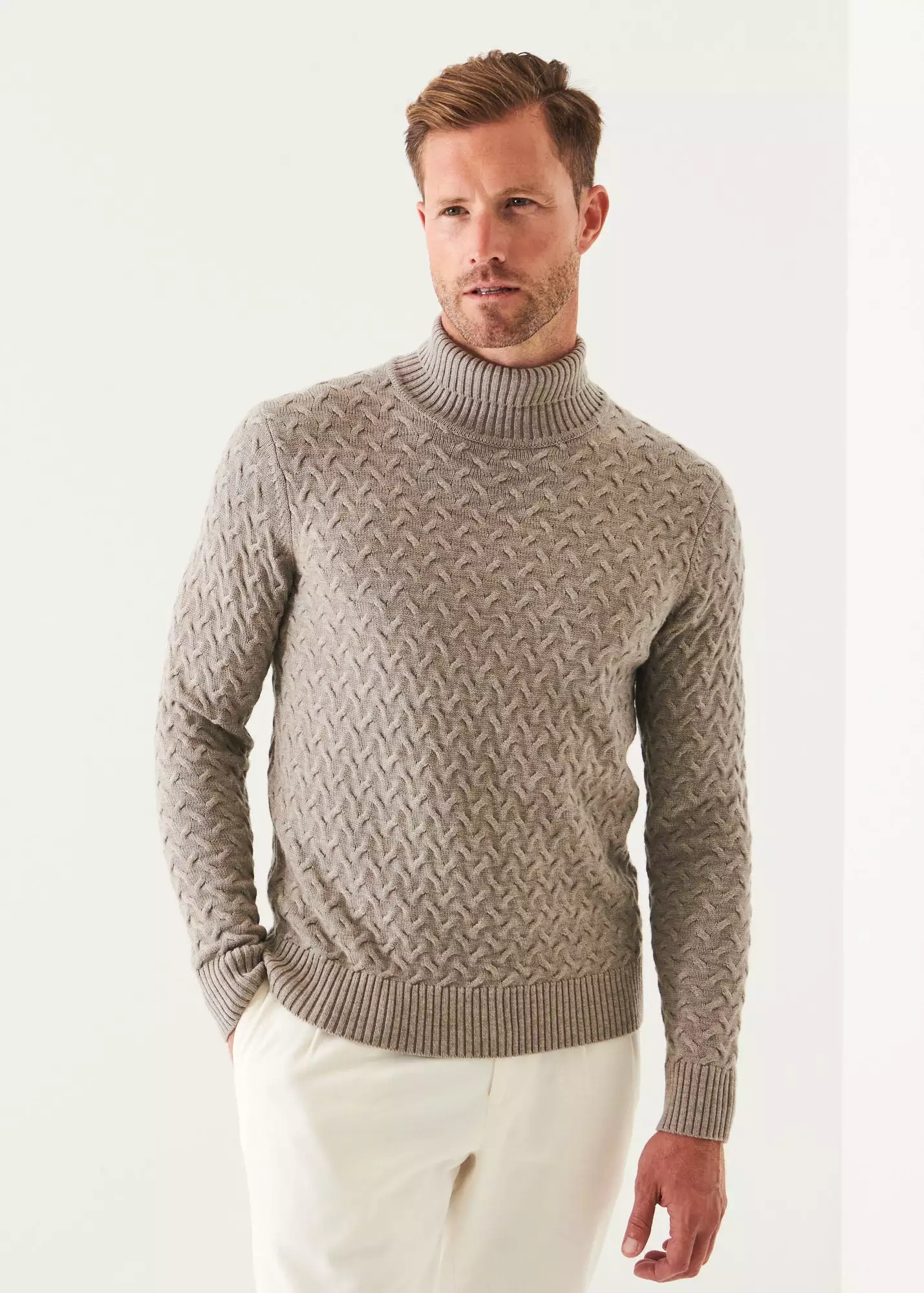 CABLE TURTLENECK