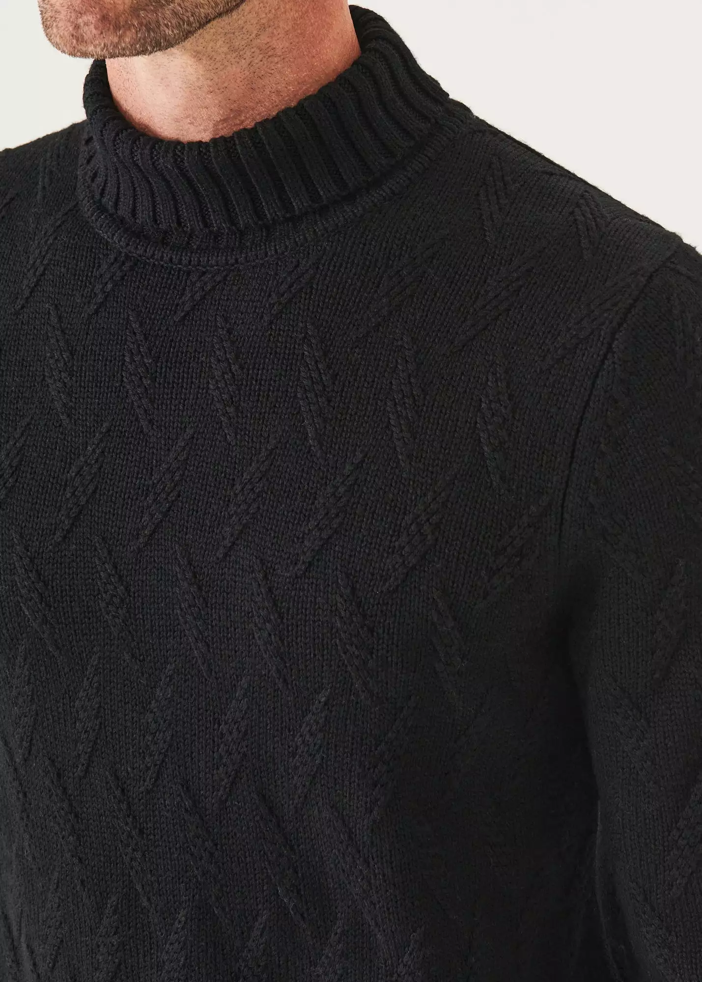 CHEVRON TURTLENECK