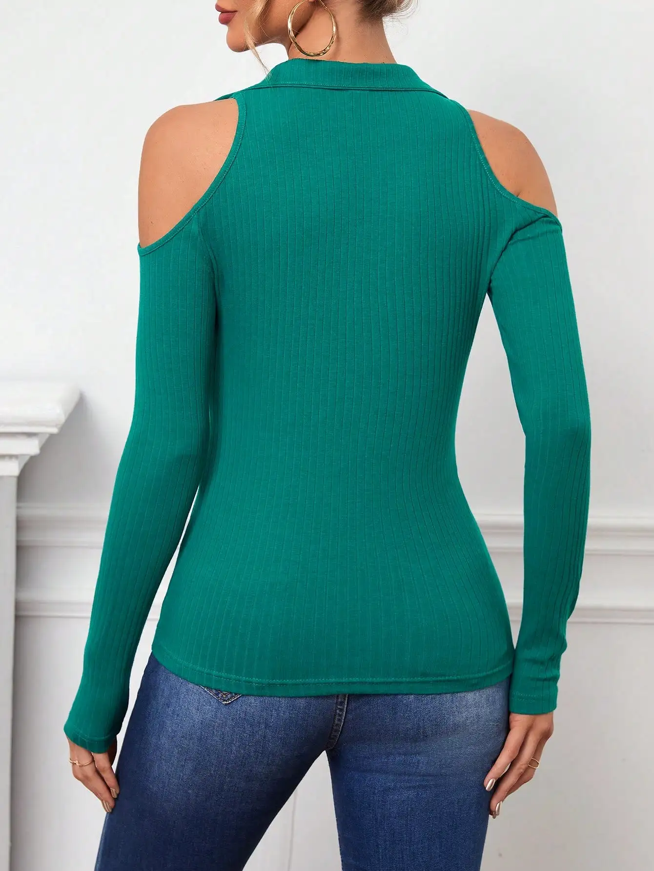 Cut Out Shoulder Long Sleeve Zipped Sweater