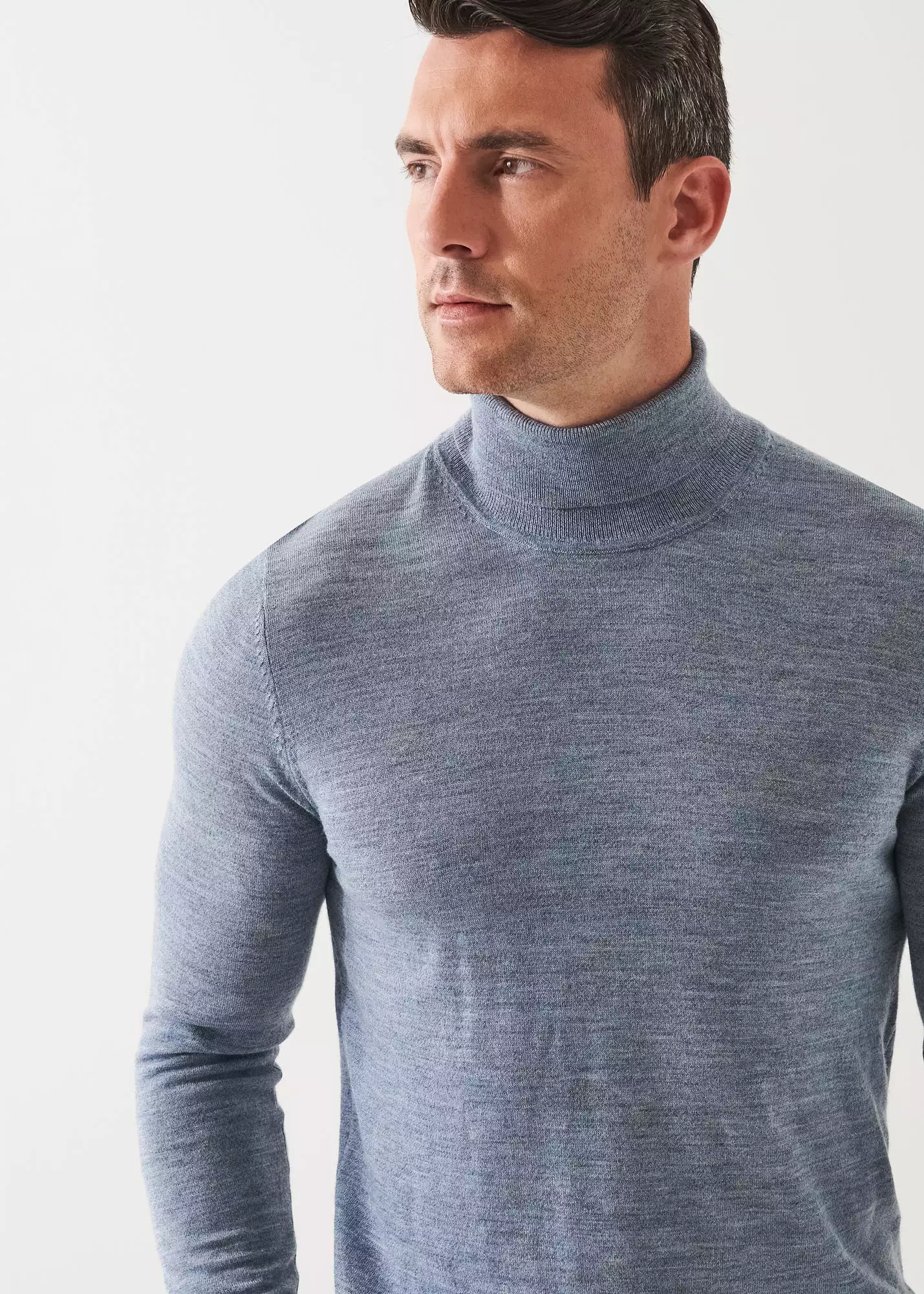 EXTRA-FINE MERINO TURTLENECK