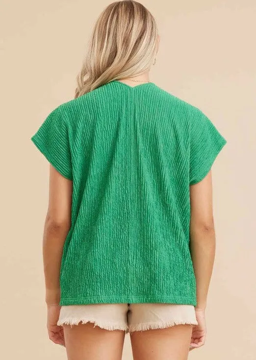 FINAL SALE - Kelly Green Textured Vneck Top