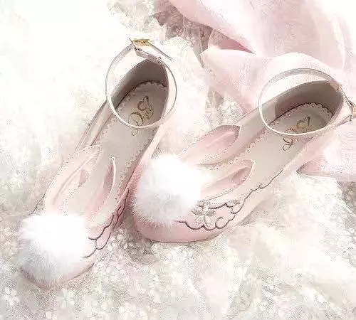 JAPANESE LOLITA CUTE RABBIT EAR SHOES BY50808