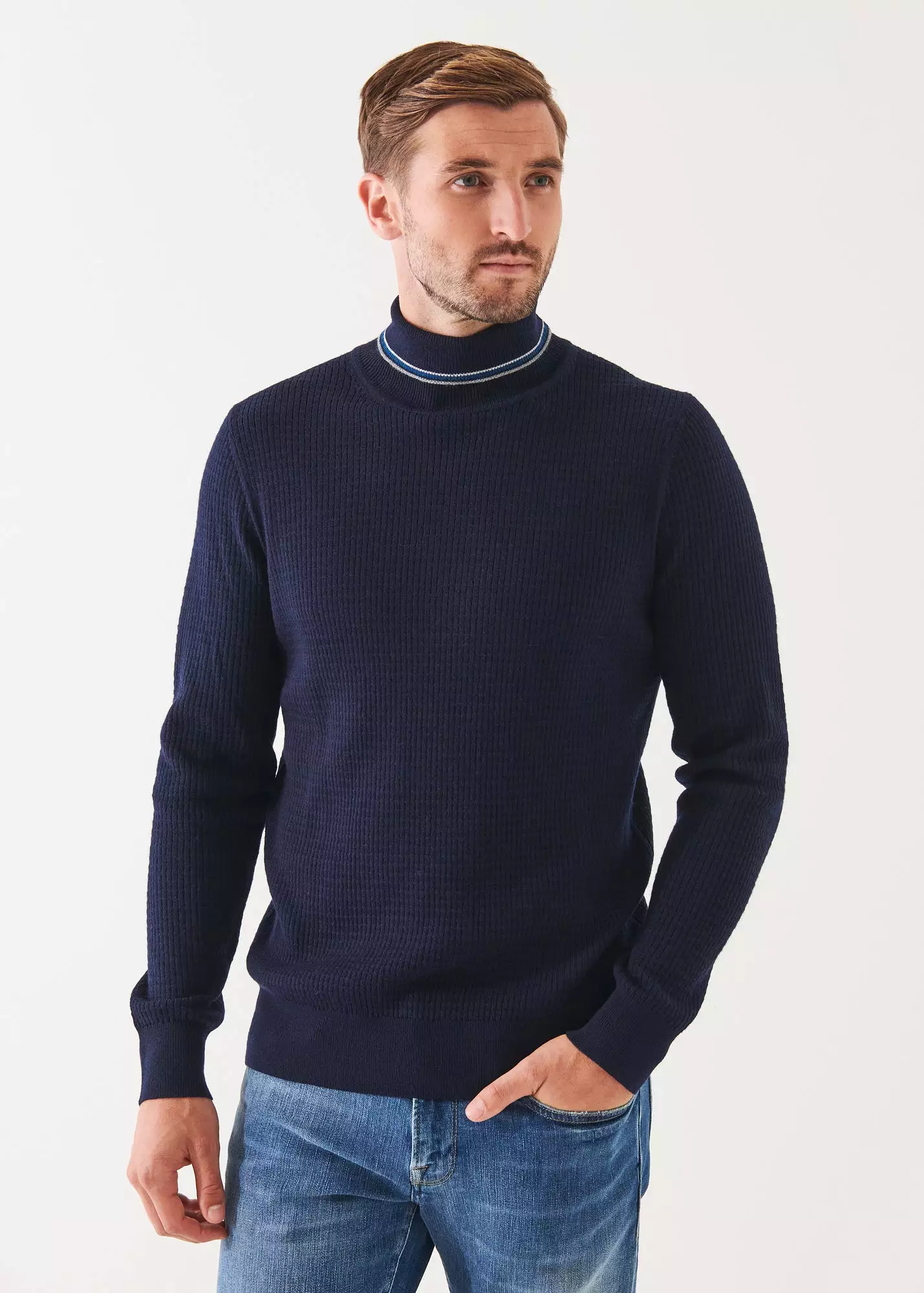 MERINO WAFFLE KNIT TURTLENECK