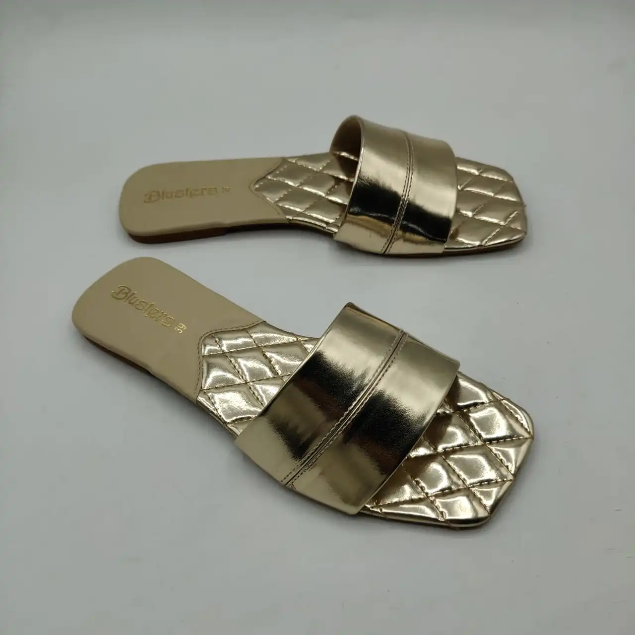 Mesh Stitch Golden Slides A70