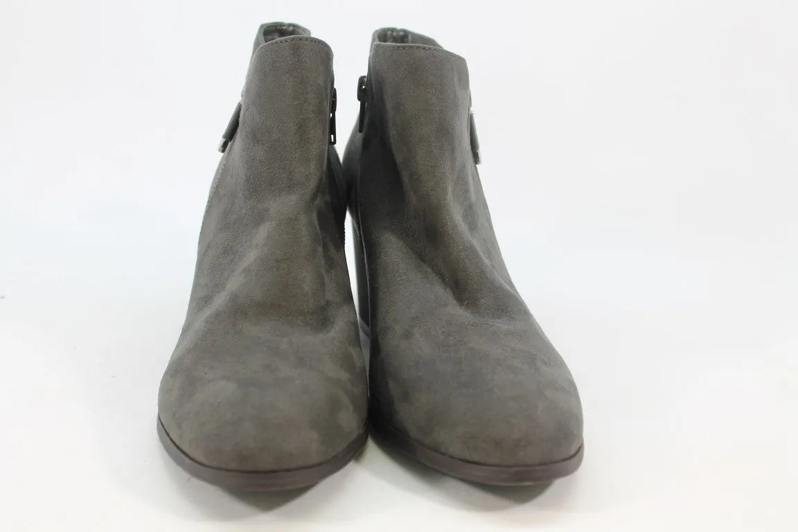 Style & Co. Masrinaa Women's Grey Boots 9M(ZAP9863)