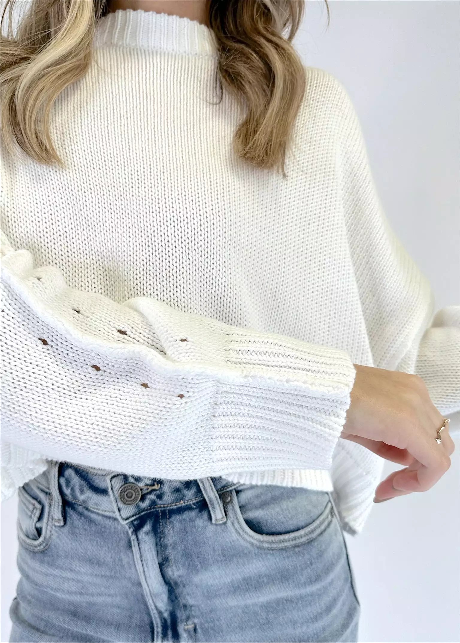 THE COASTAL SWEATER